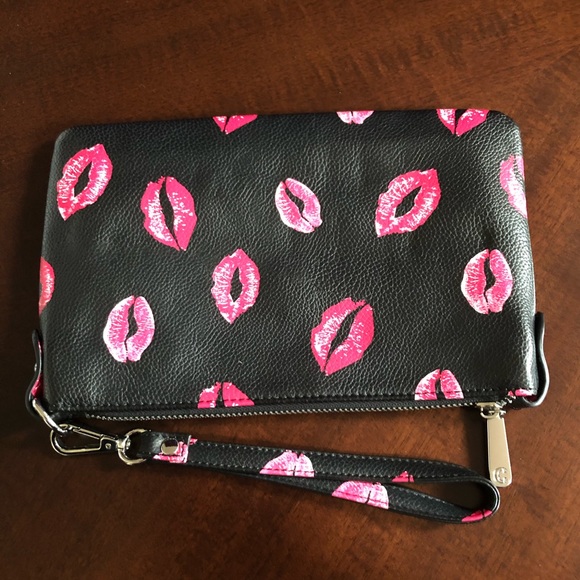 Charming Charlie Clutch w/Detachable Strap - Picture 2 of 4